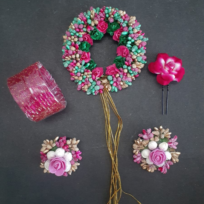 Daily Wear Hair & Bangles Set