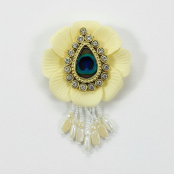 Rose Betal Hair Pin Light Yellow | Soft & Sweet