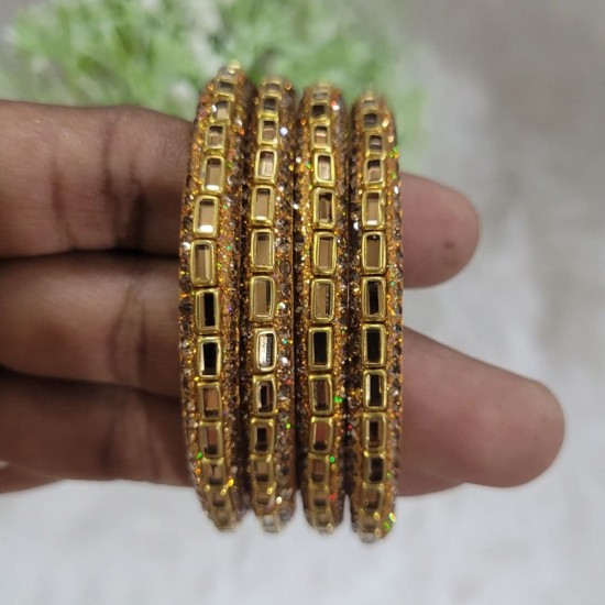 Border Kundan Bangles