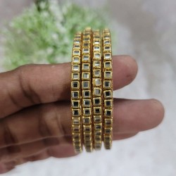 Border Kundan Bangles 